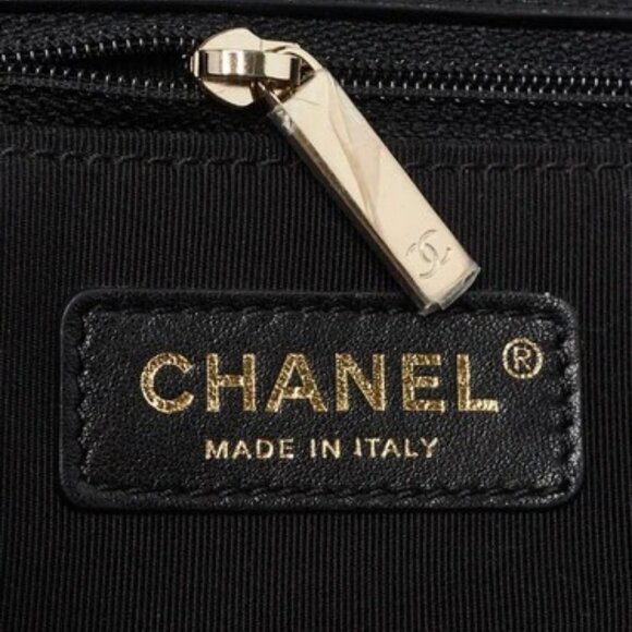 Chanel Black Tweed Quilted Lambskin Leather Medium Flap Bag - Picture 8 of 10